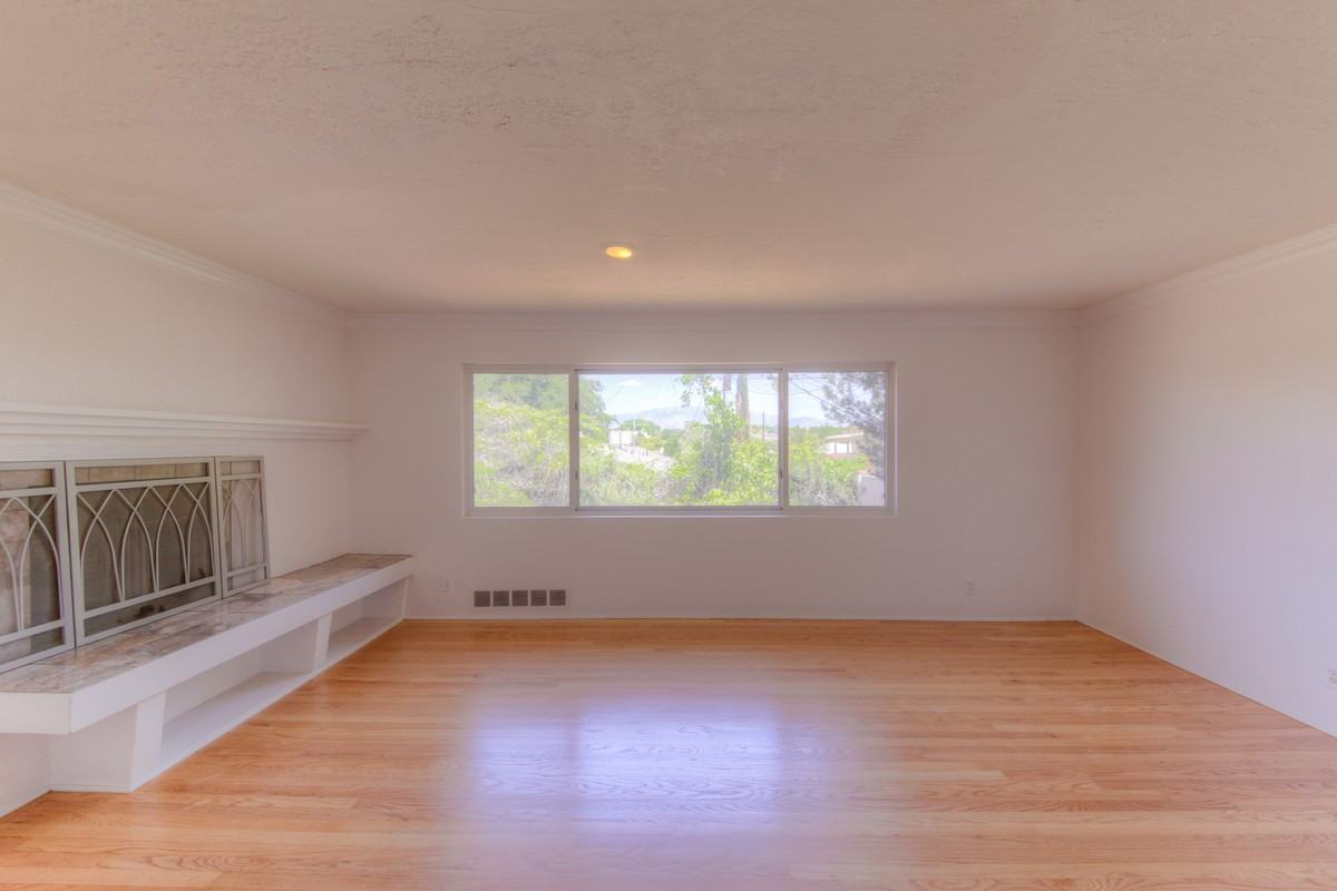 1520 Calle Del Ranchero NE - Photo 3 of 25