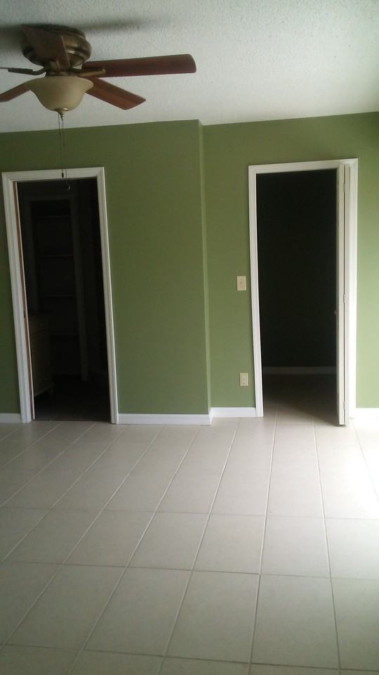 2902 Ash Dr - Photo 2 of 3