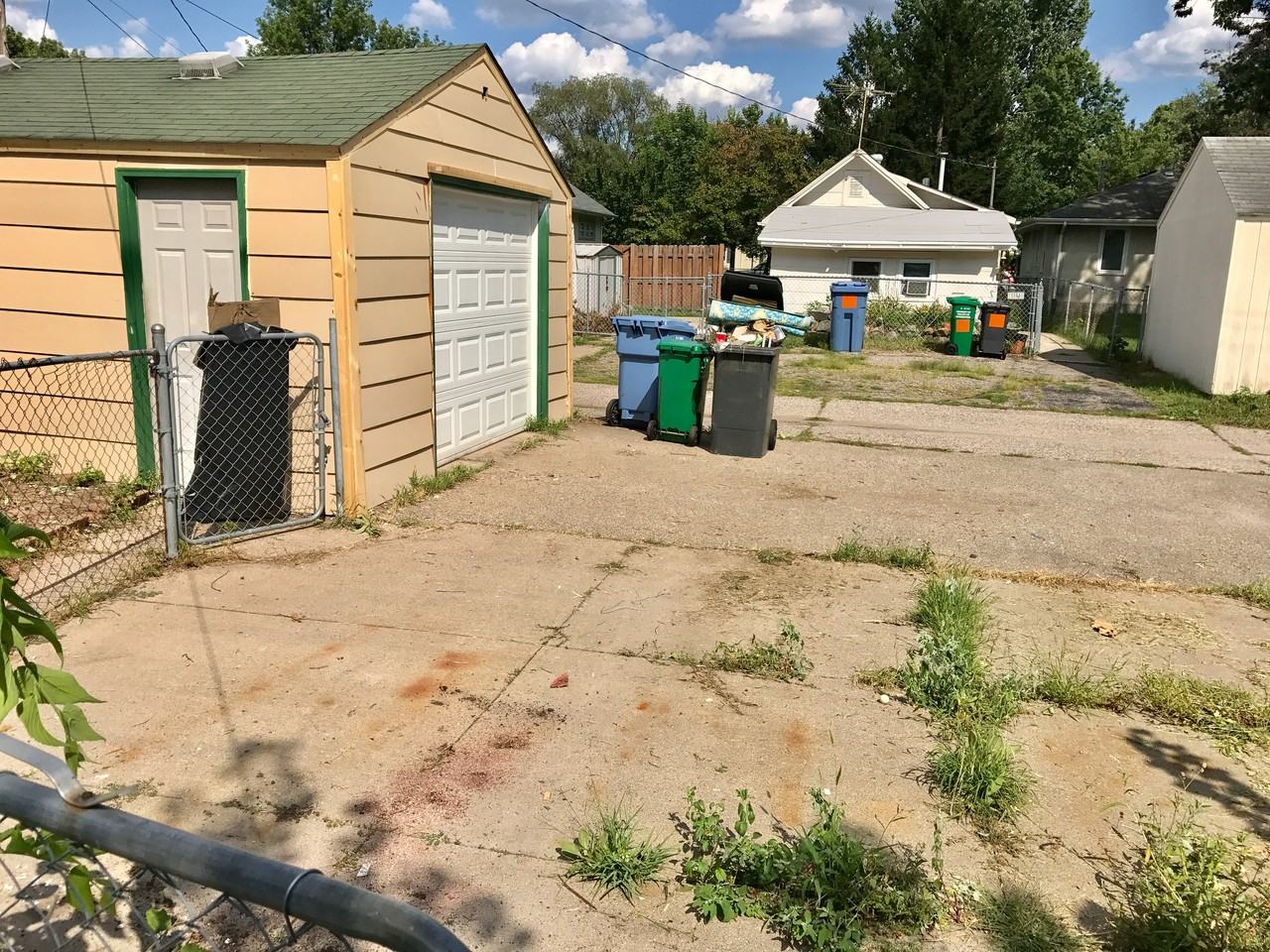 5545 43rd Avenue South - Photo 3 of 11