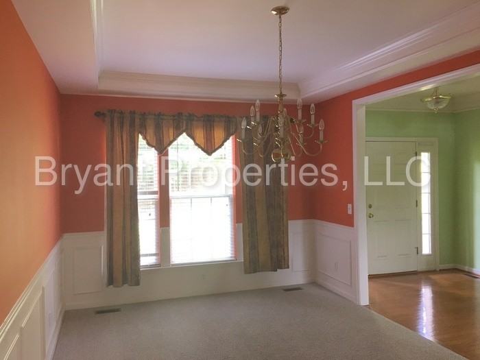 203 River Bend Ln - Photo 3 of 15