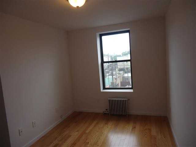 63 W 35th St - Photo 3 of 5