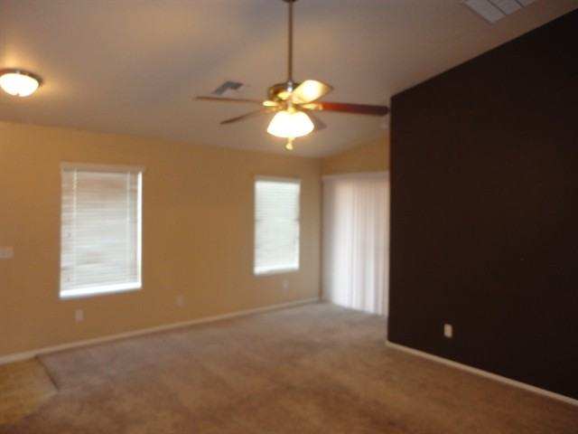 509 E Daniella Dr - Photo 3 of 15