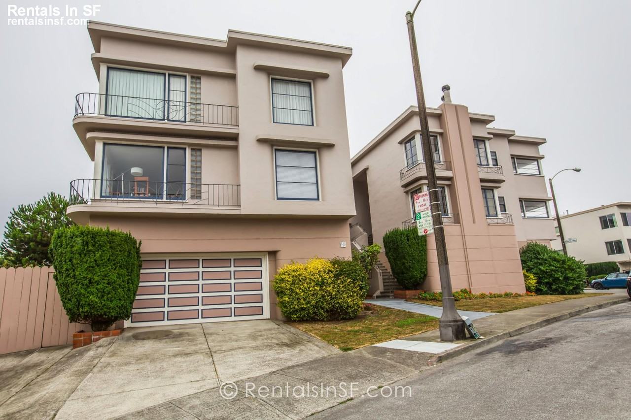 147 Terra Vista Ave #1 - Photo 2 of 10