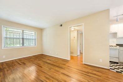 Inman Court - Photo 2 of 5