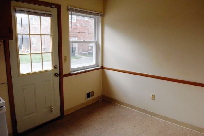 5824 Arborwood Dr - Photo 3 of 14