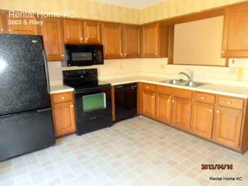 5603 Riley St - Photo 3 of 12