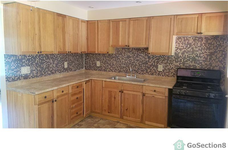 5904 Plainfield Ave - Photo 2 of 7