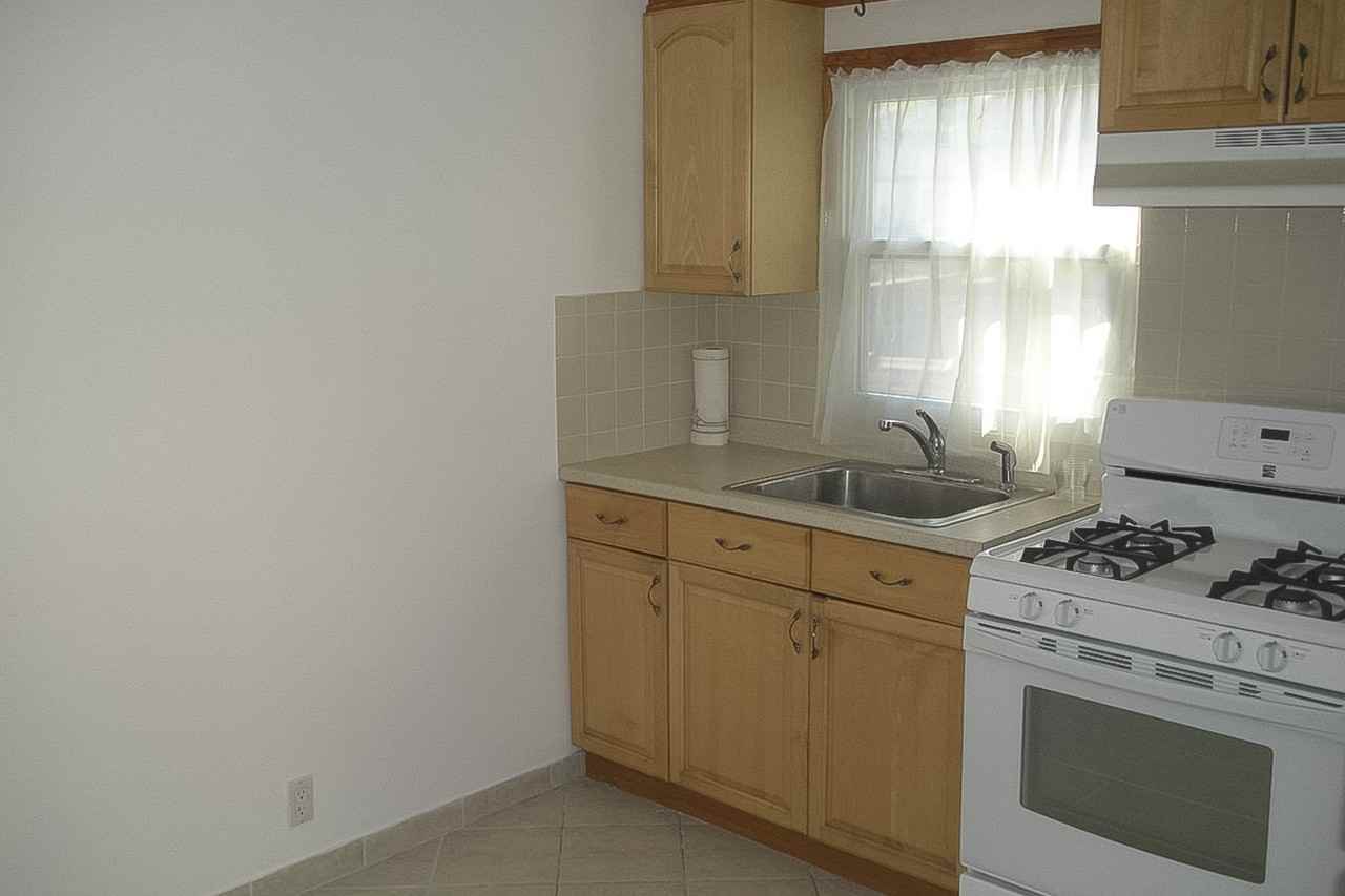 71-58 Nansen St - Photo 3 of 14