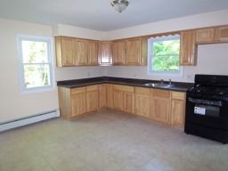 19 Roosevelt St - Photo 2 of 7