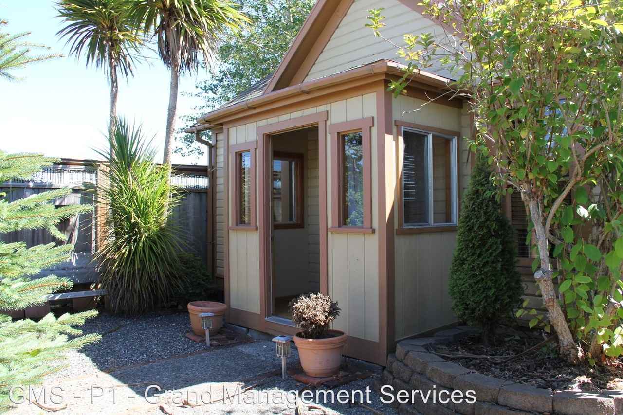 2073 Union Ave - Photo 2 of 9