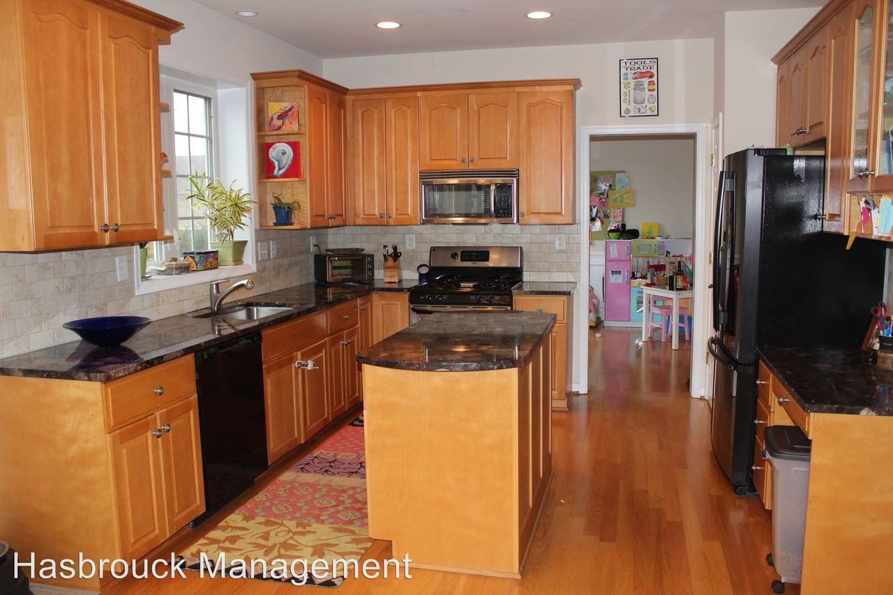 1248 Loring Run - Photo 2 of 12