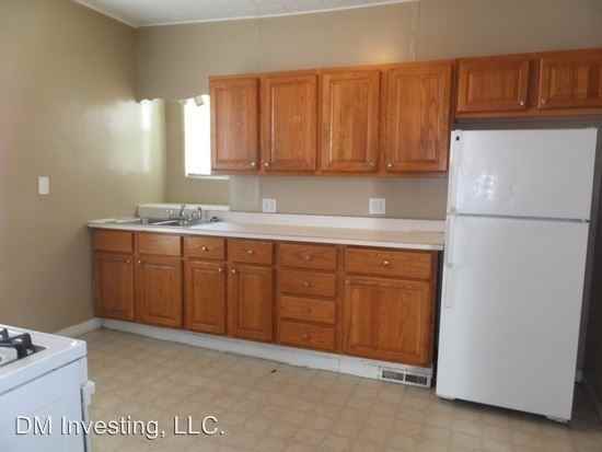 1306 17th St - Photo 3 of 8