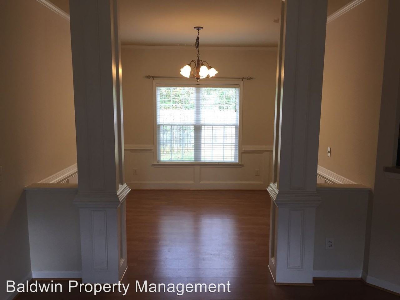 5663 Fairway Forest Dr - Photo 3 of 9