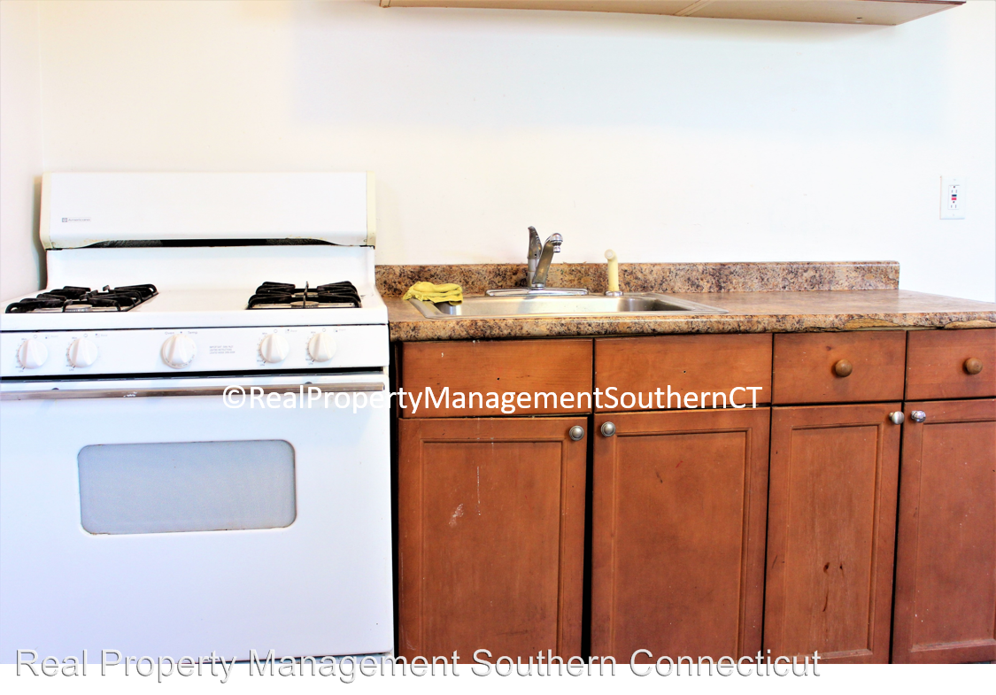 21 Shelton Ave - Photo 3 of 8