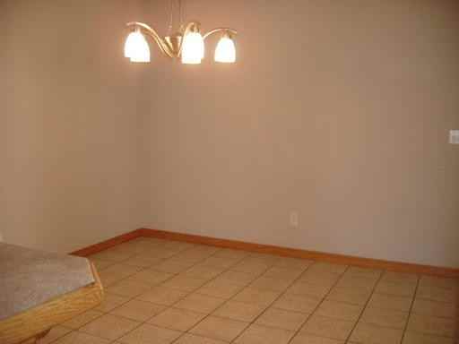 3406 SE Taurus Ave - Photo 2 of 8