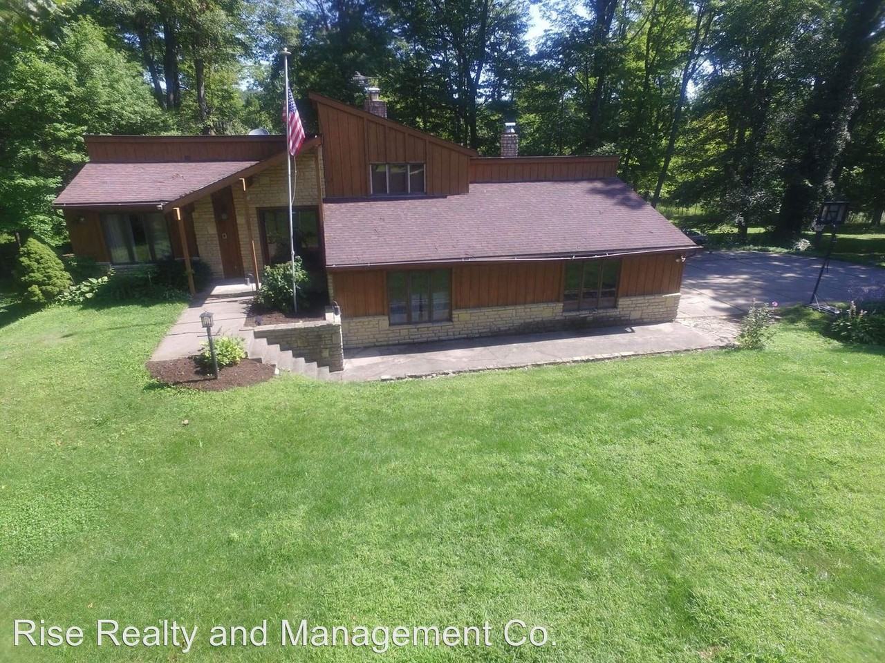 7130 Lithopolis Rd NW - Photo 2 of 25