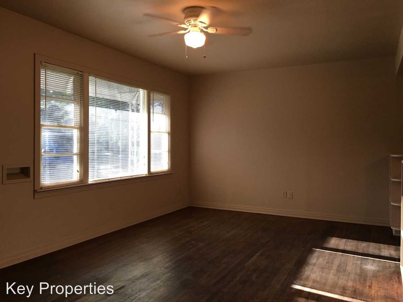 205 Westfork Dr - Photo 3 of 15