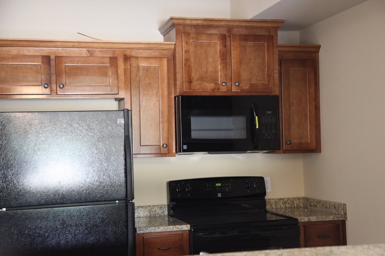 140 Reserve Ln - Photo 3 of 8