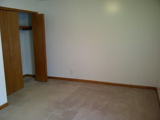 224 Tanglewood Dr - Photo 3 of 3