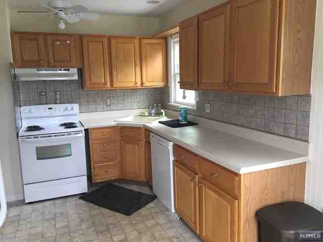 5 Magnolia Ave - Photo 3 of 7