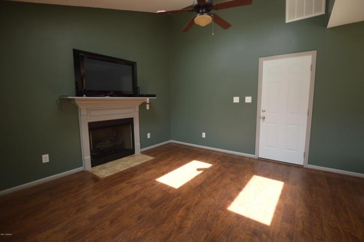 103 Mandy Lane - Photo 2 of 10