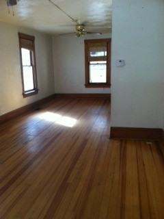 2025 Miner St - Photo 3 of 9