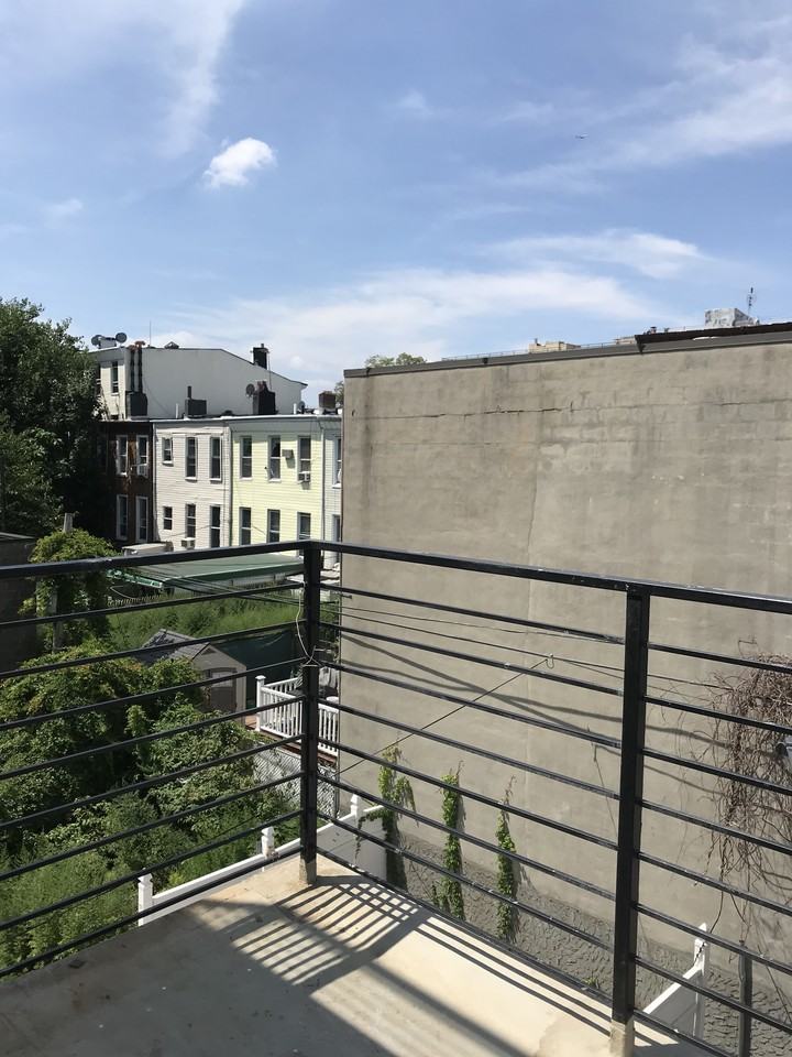 1185 Gates Avenue #3T