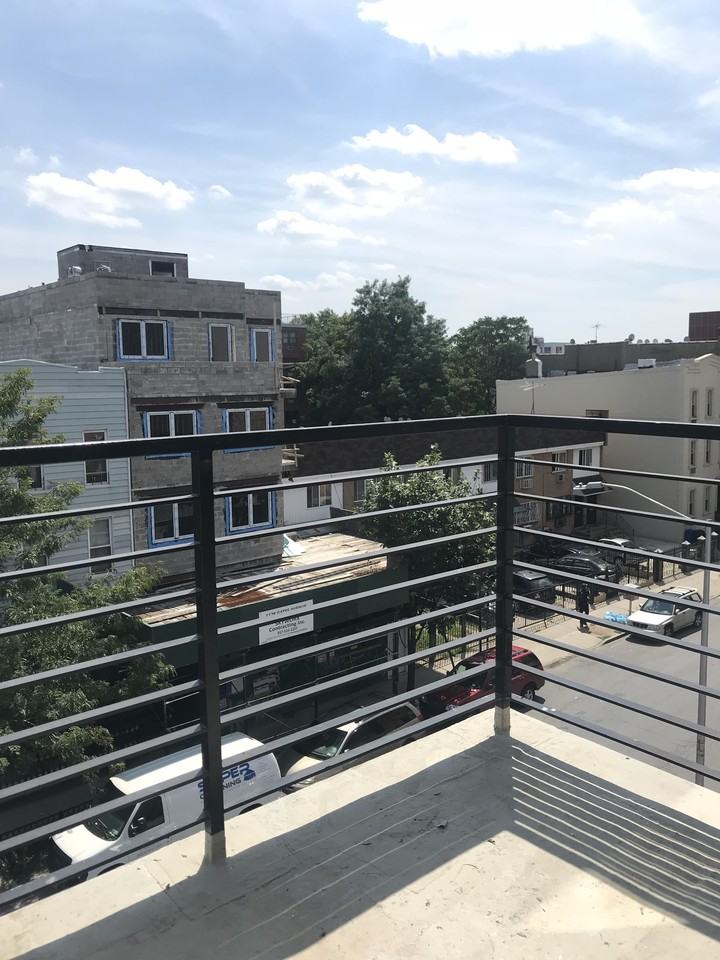 1185 Gates Avenue #2U