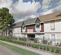 English Oaks - Photo 3 of 3