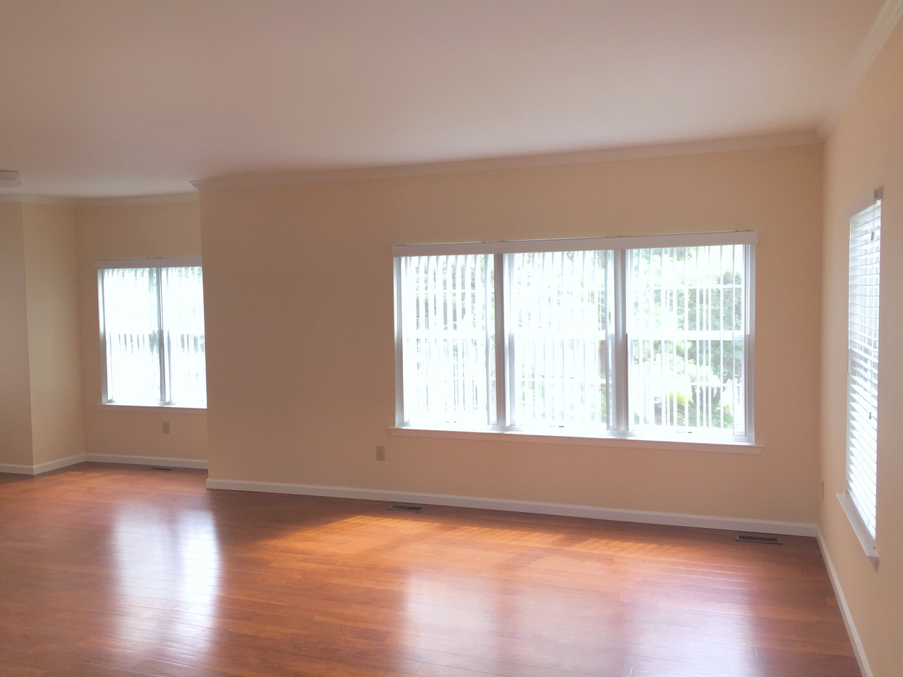 2206 Yardley Place - Photo 3 of 12