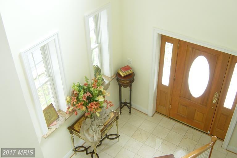 1310 Forestwood Dr - Photo 3 of 23