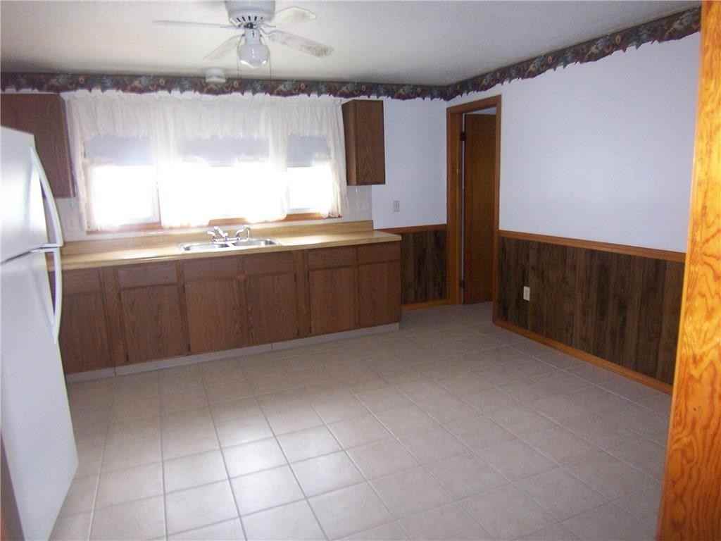 1946 Poquonock Ave #b - Photo 2 of 19