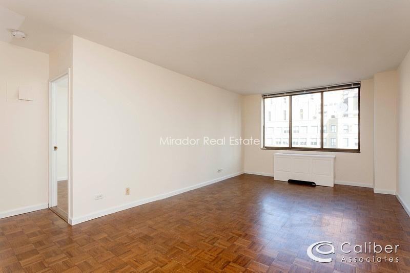 E 39th St #10