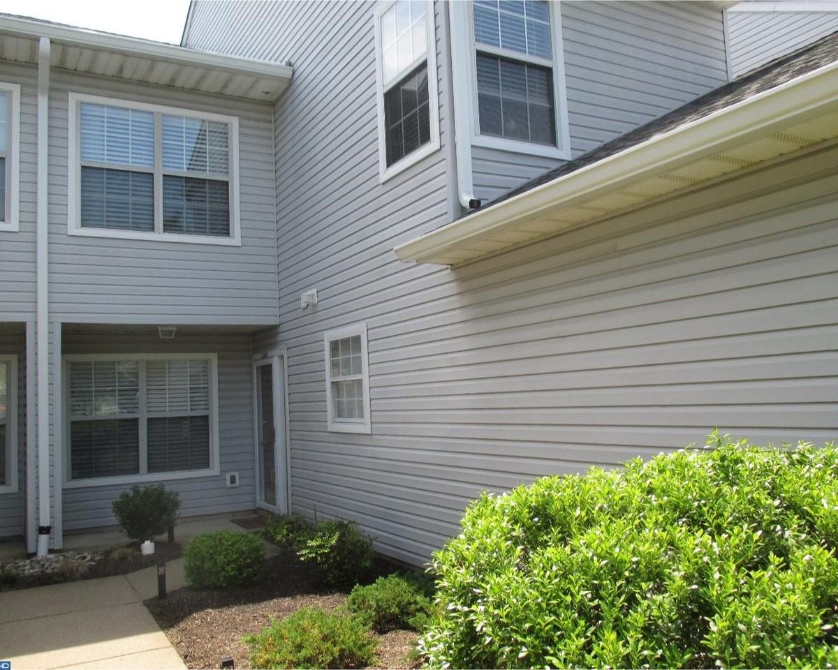 2304 Waterford Rd - Photo 2 of 25
