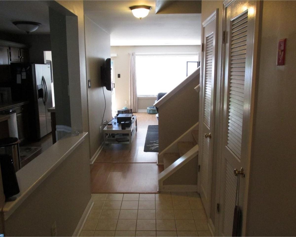 2304 Waterford Rd - Photo 3 of 25