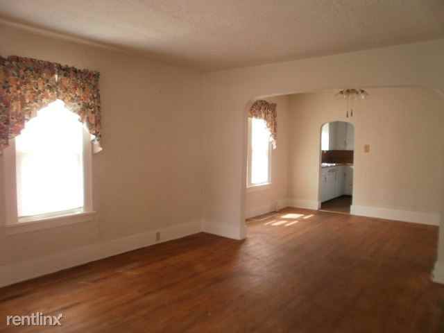 539 Gayle Ave - Photo 2 of 13