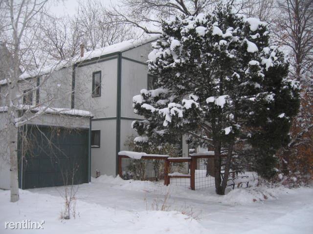 786 Cottage Ln - Photo 2 of 12