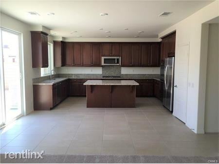 13185 Winslow Dr - Photo 2 of 13