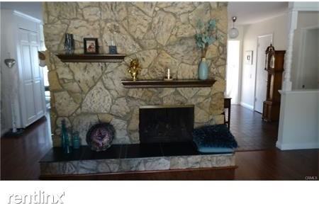 1721 Bridgeport Ave - Photo 2 of 20