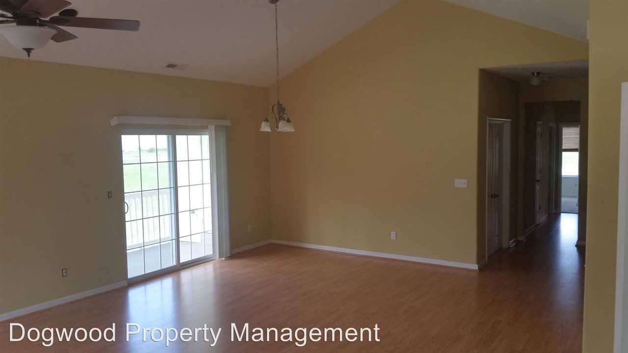 307 Adams Creek Rd - Photo 2 of 16