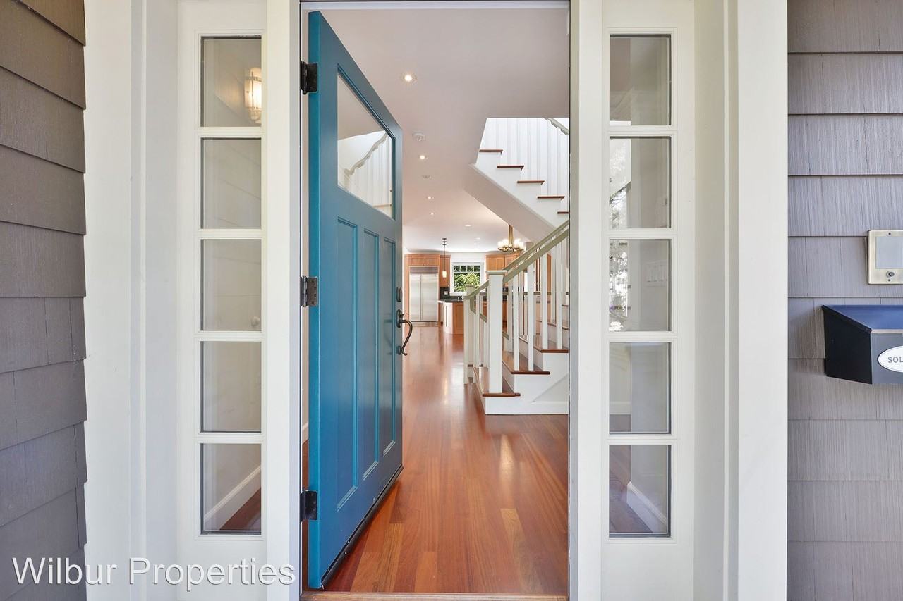 121 Fulton St - Photo 3 of 28