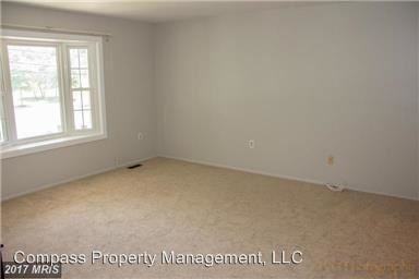 15209 Livingston Rd - Photo 3 of 22