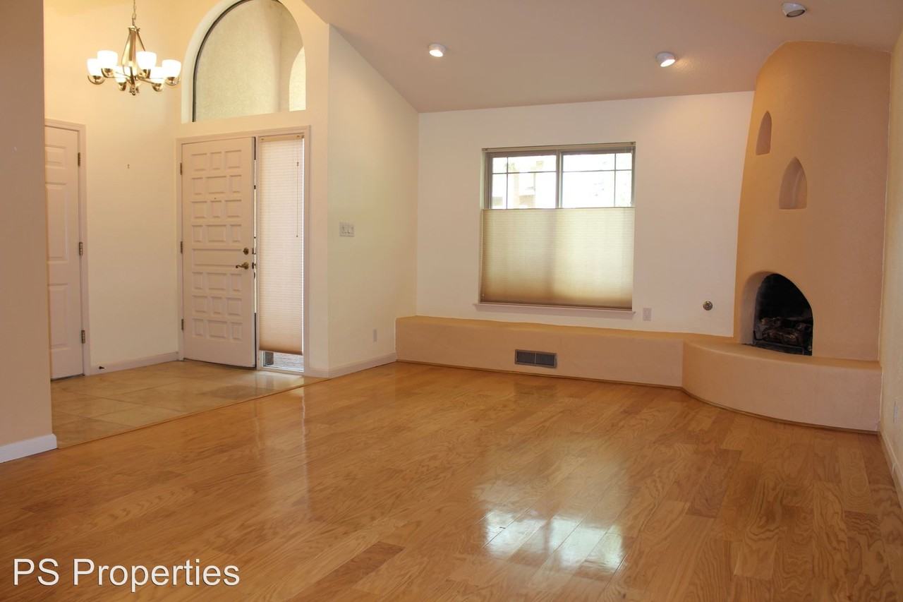 9912 Wellington NE - Photo 3 of 17