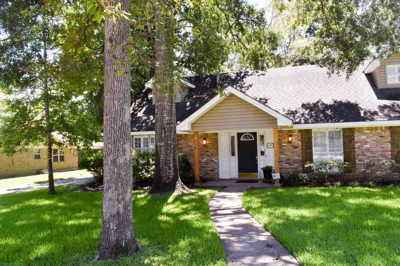 1420 Sleepy Hollow Dr - Photo 3 of 41