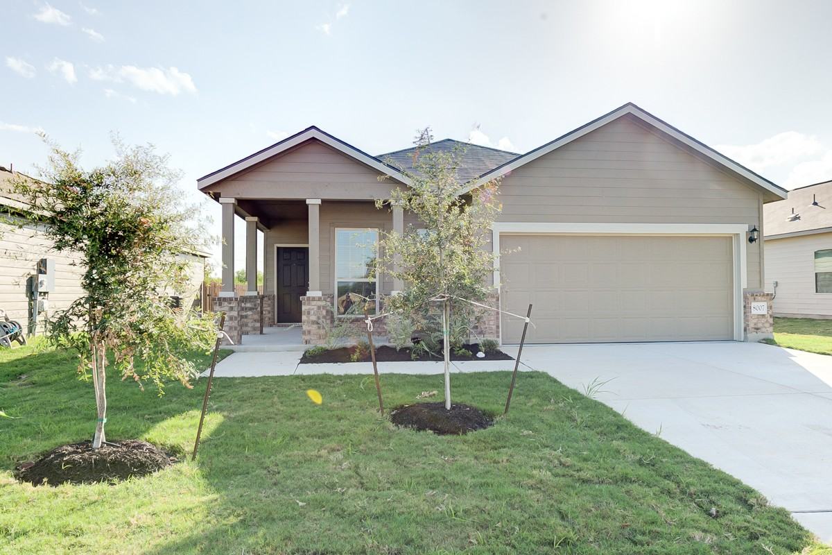 8007 Glasgow Dr - Photo 3 of 26