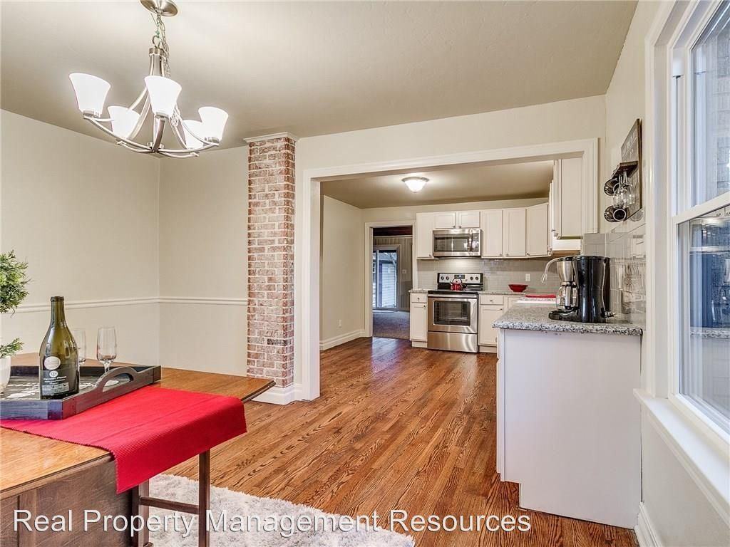 3012 NW 24th St - Photo 3 of 9