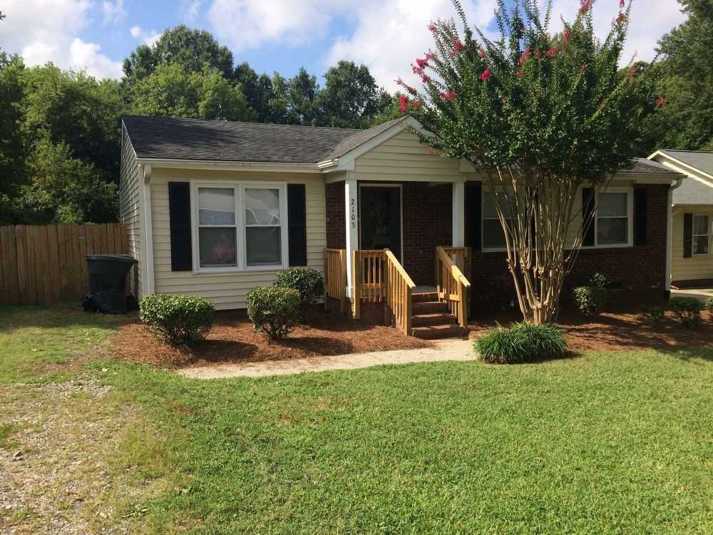 2103 Murrayhill Rd - Photo 2 of 10