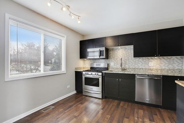 6850 Dove Ave - Photo 3 of 15