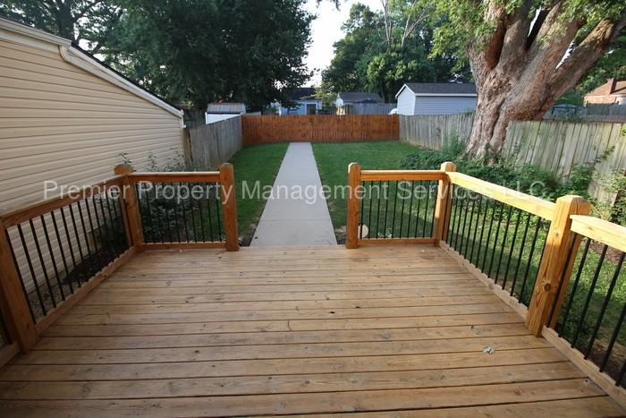 1024 Eigelbach Ave - Photo 2 of 14