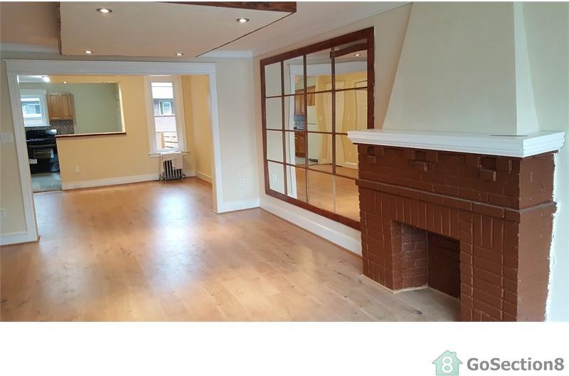 5219 Horrocks St - Photo 2 of 9